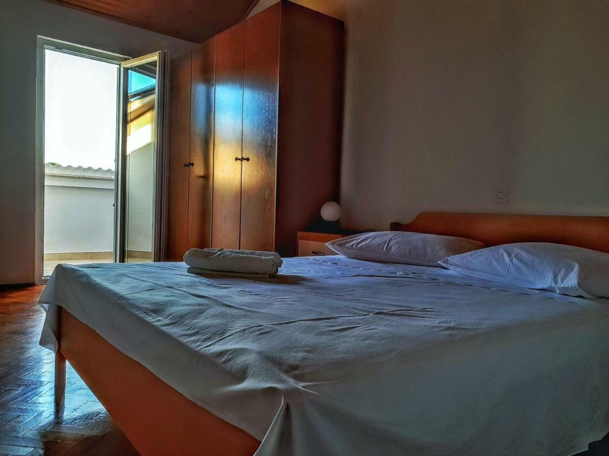 Apartments Ribaric Palit Bagian luar foto